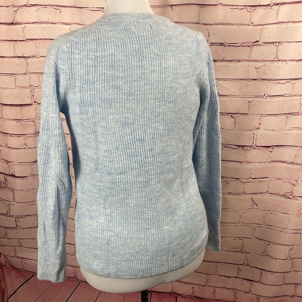 Old Navy Sweater - Size Medium - Picture 4 of 6